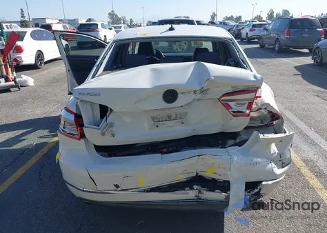 2012 Volkswagen Passat 2.5L Sel Premium z USA, uszkodzony, nr VIN 1VWCP7A30CC092222